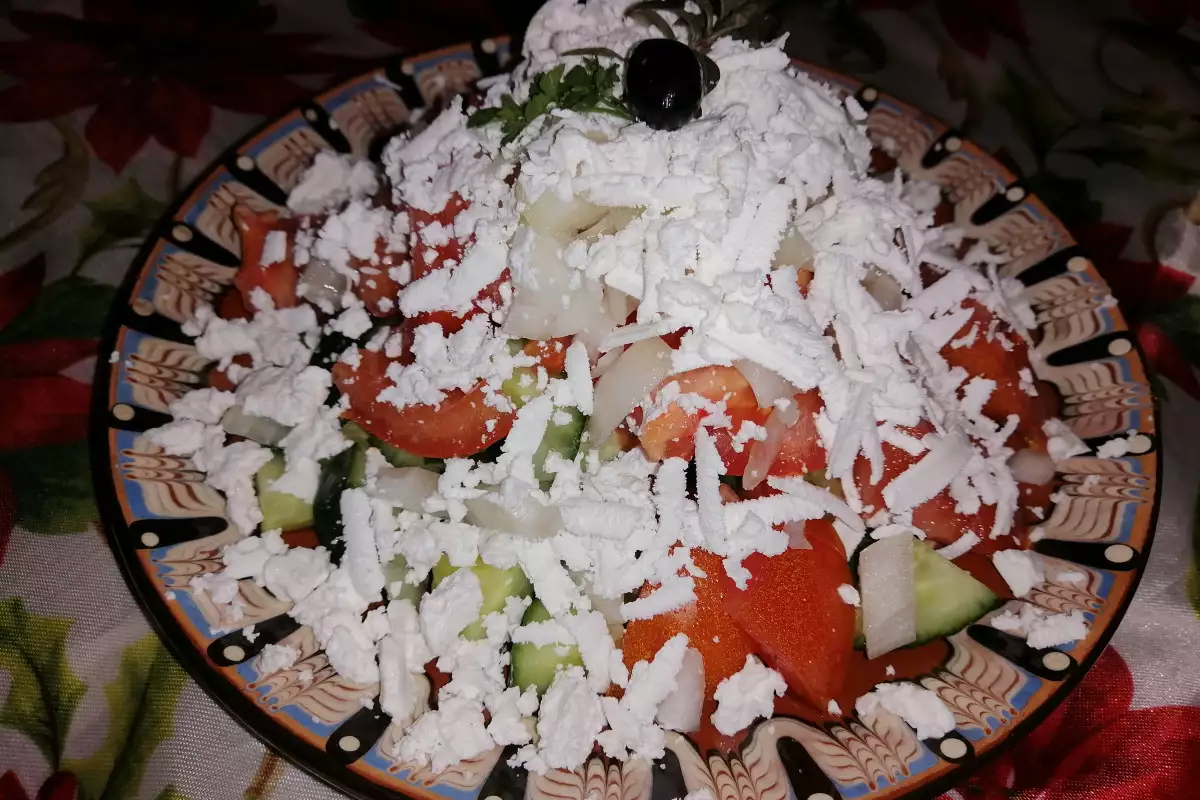 Shopska salad